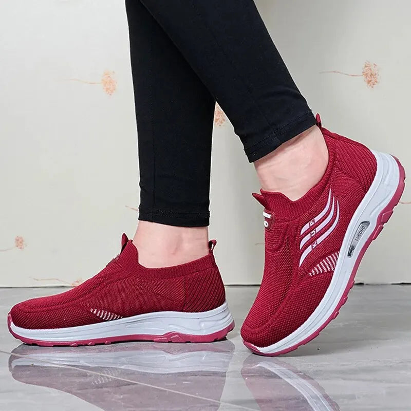 Women Sneakers Mesh Breathable Casual Women Shoes Antislip Female Sport Shoes Slip On Women Tennis Shoes