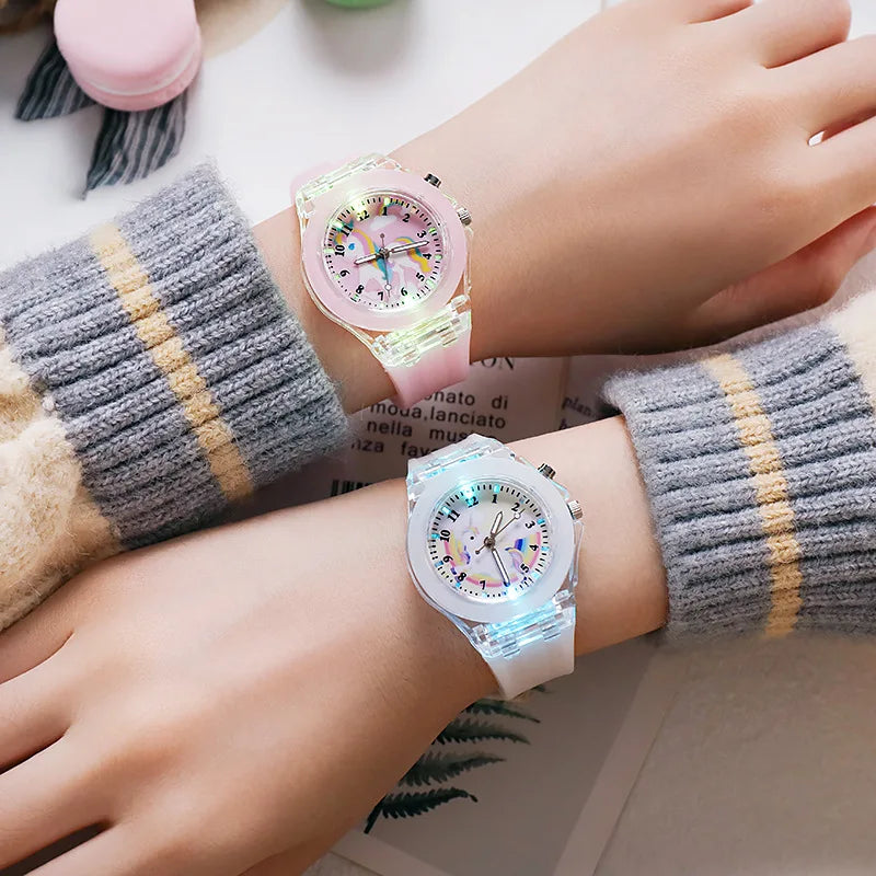 UTHAI C22 Kids's Watch For Cartoon Unicorn Watches Glow at Night Quartz DIGITAL CLOCK Silicone Band Cute Girls Primary School