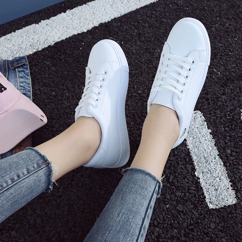 Koren Style Women Canvas Shoes Women Casual Flats Heart Lace-up Fashion Female Spring/autumn Shoes Solid White Sneakers