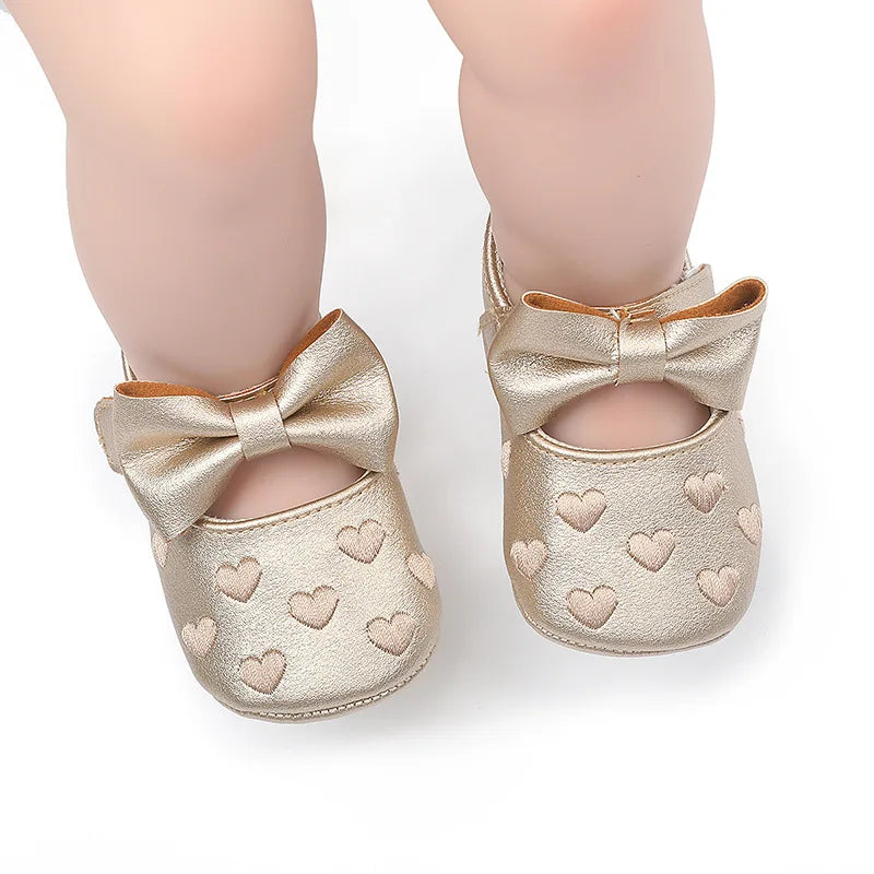 PU Leather Bowknot Baby Girls Shoes Cute Moccasins Heart Soft Sole Flat Shoes First Walkers Toddler Princess Footwear Crib Shoes