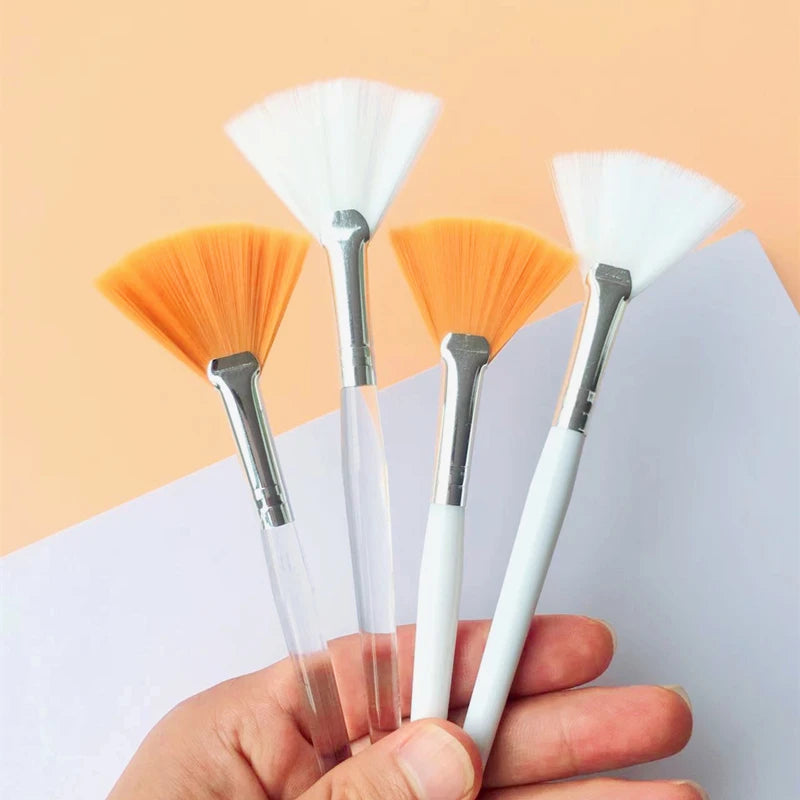 10/20/50pcs Fan Shape Facial Mask Brush Multifunctional Makeup Brushes Essential Oil Women Facial Body Beauty Makeup Tools Brush