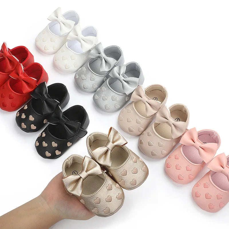 PU Leather Bowknot Baby Girls Shoes Cute Moccasins Heart Soft Sole Flat Shoes First Walkers Toddler Princess Footwear Crib Shoes