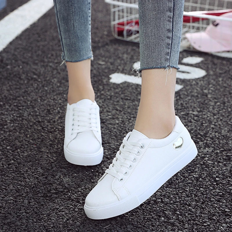 Koren Style Women Canvas Shoes Women Casual Flats Heart Lace-up Fashion Female Spring/autumn Shoes Solid White Sneakers